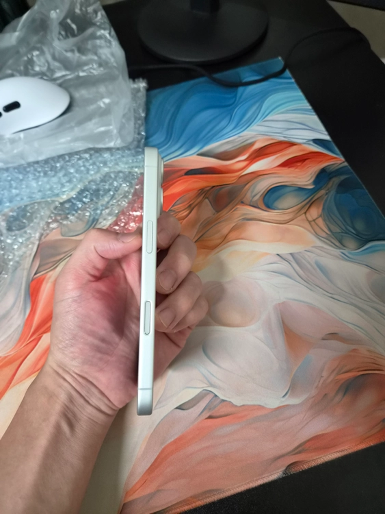 아이폰 17 화이트 256gb 자급제 이미지