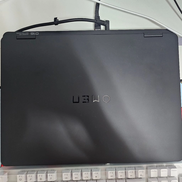 HP 오멘 16 5070 노트북 이미지