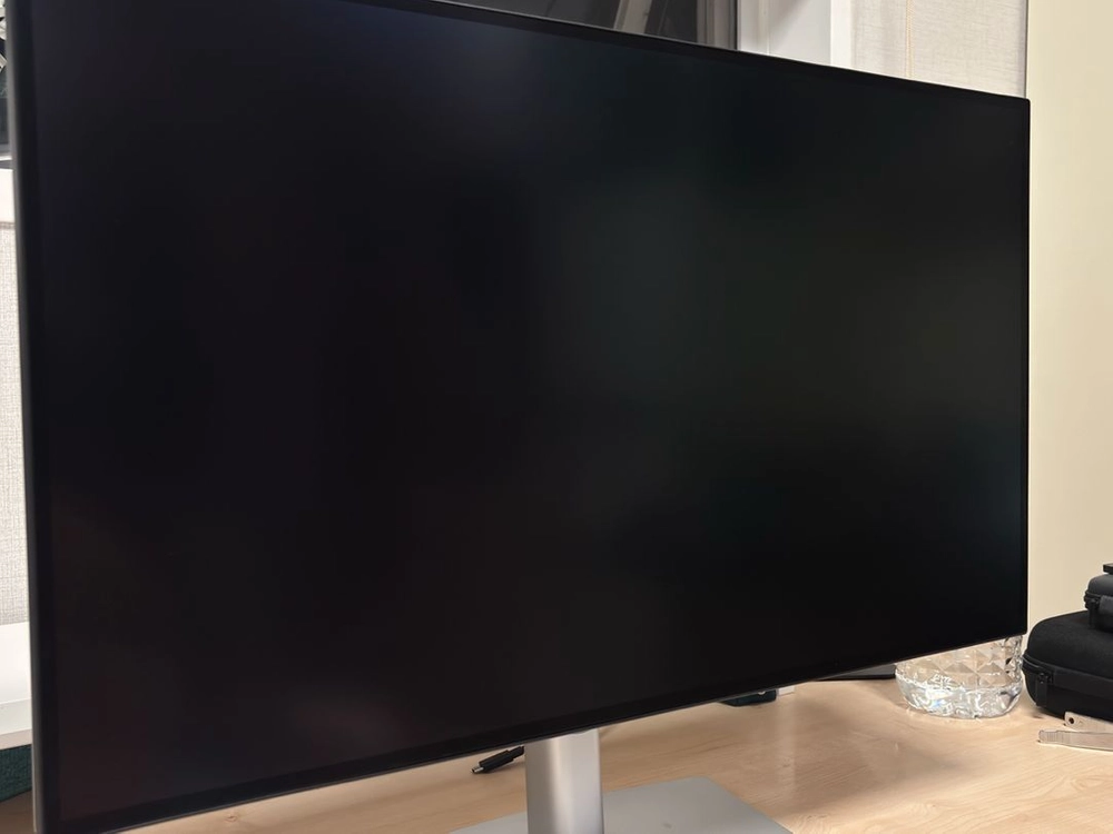 델 울트라샤프 U2725QE 4k 모니터 이미지
