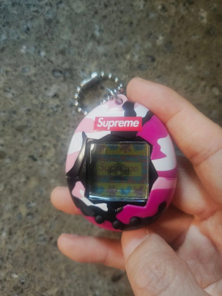 다마고치 오리지널 supreme 핑크 미품 이미지