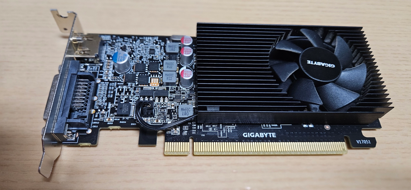 기가바이트 GT1030 D5 2GB LP 그래픽카드 판매합니다. 이미지