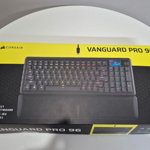 커세어 뱅가드 PRO 96 8K 자석축 MGX 게이밍 키보드 이미지