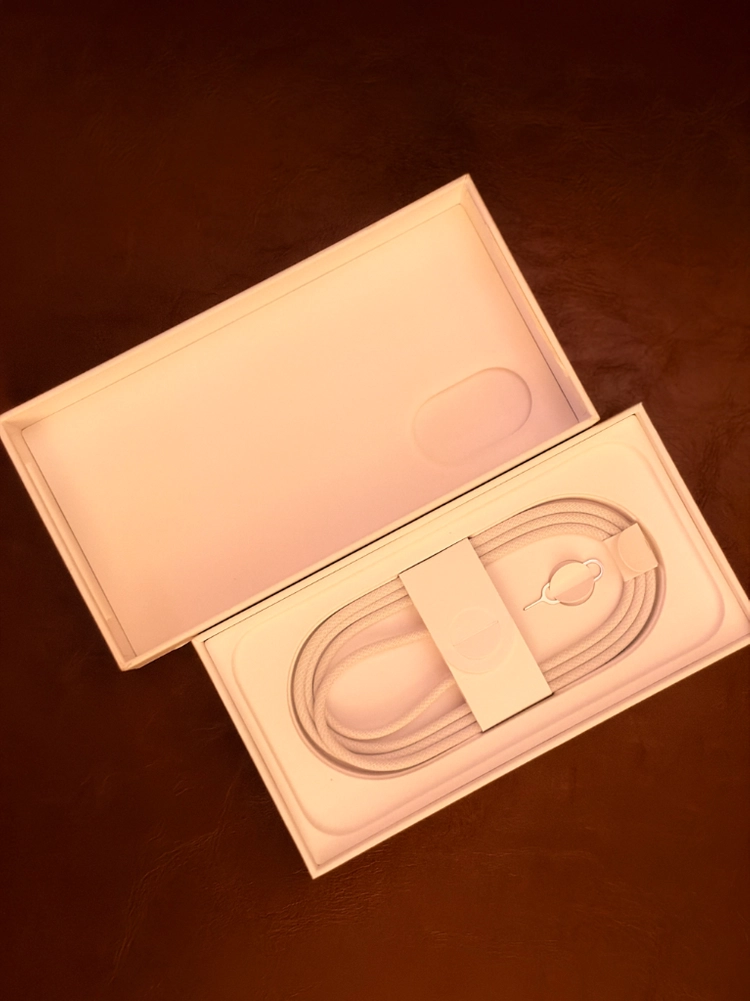 아이폰17 화이트 256GB 풀박스 이미지