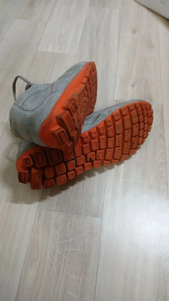 남성신발 리복 빈티지 운동화 이미지