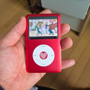 애플 아이팟 클래식 6.5세대 128GB SSD 레드(대용량 신품 배터리) 이미지