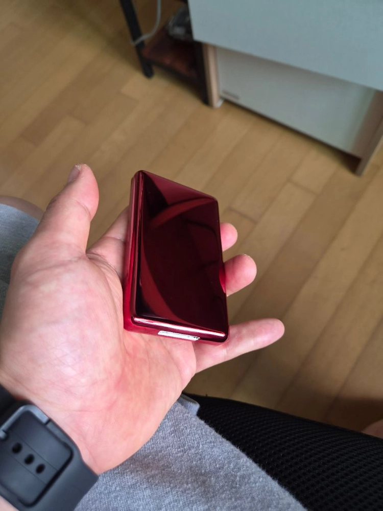 애플 아이팟 클래식 6.5세대 128GB SSD 레드(대용량 신품 배터리) 이미지