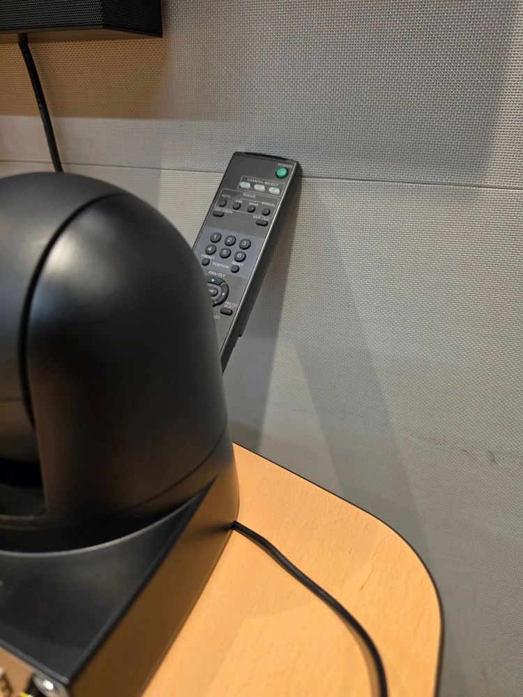 SONY HD Color Video Camera PTZ카메라 SRG-300H 이미지