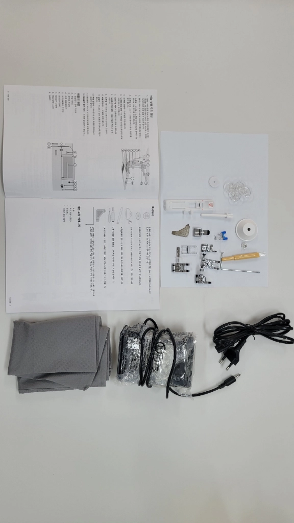 싱거 HD6805C 헤비듀티 재봉틀 이미지