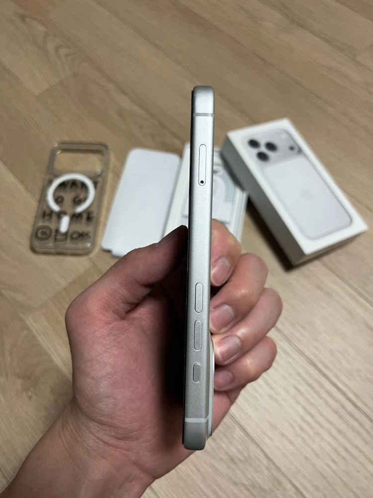 S급) 아이폰 17 프로 1TB+애케플 풀박스 이미지