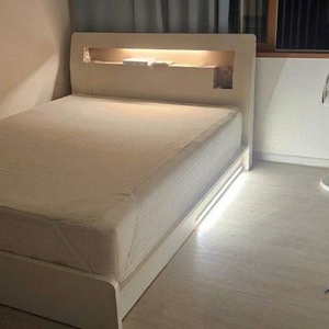 LED 수납 침대프레임 이미지