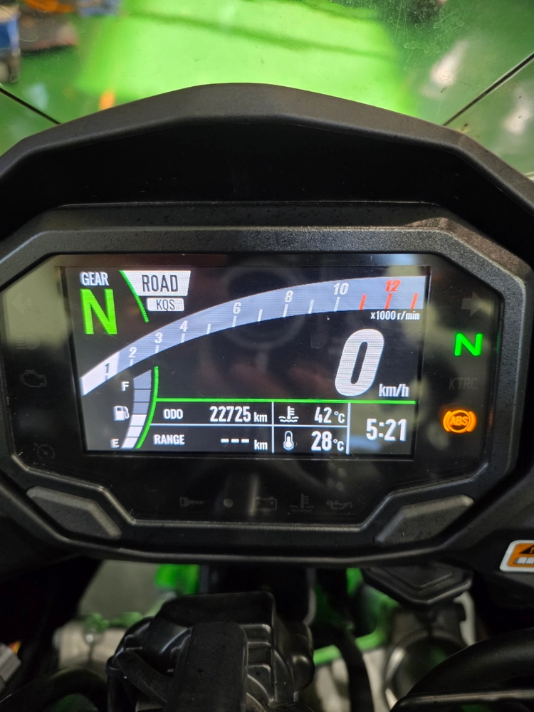특가)가와사키 z1000sx 21년 2만 요시무라 구변완료 최저가 판매합니다 이미지
