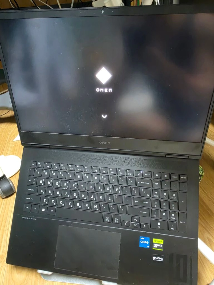 hp omen 노트북. i5 32gb 4060 1tb / 16-wf0156tx 이미지