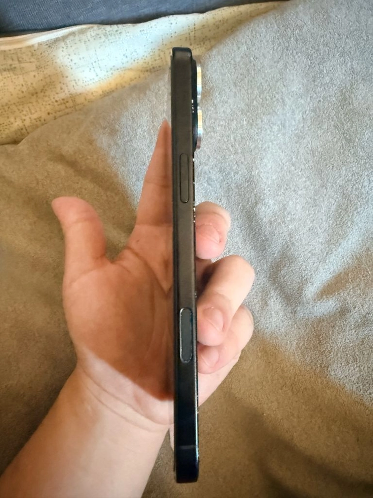 아이폰16 플러스 블랙 128gb 이미지