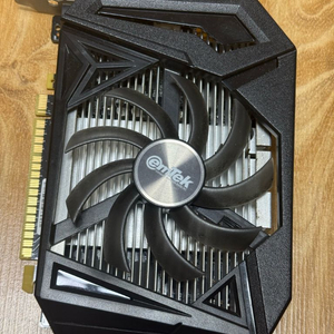 그래픽카드 emket GTX1650super 이미지