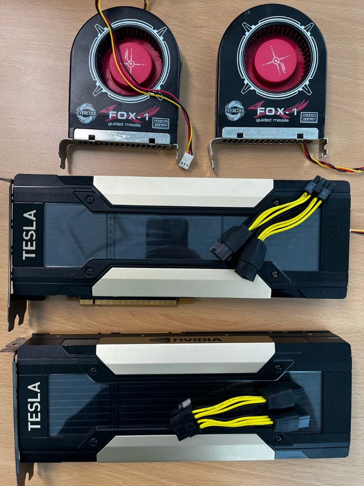 고성능 그래픽카드 NVIDIA V100 PCIE 32GB 2대 - 개별 판매 가능 - 안심되는 중고거래