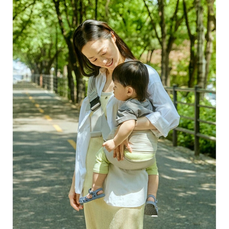 코니 듀얼 서포트 사이드 힙시트 아기띠 이미지