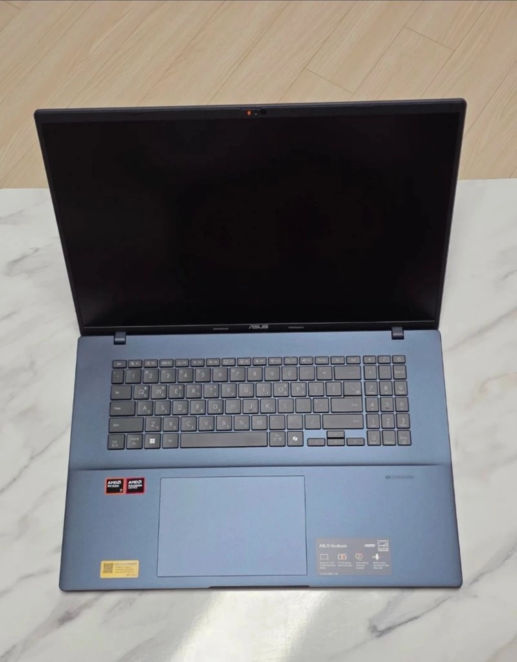 ASUS 비보북 18 M1807HA - 18인치 32GB 이미지