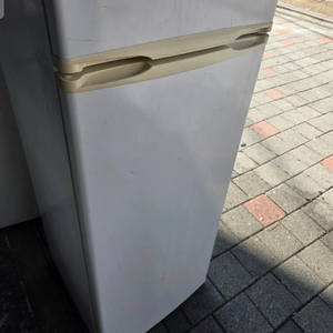 냉장고 2도어 2020구입 근처는 가져다 드려요 이미지