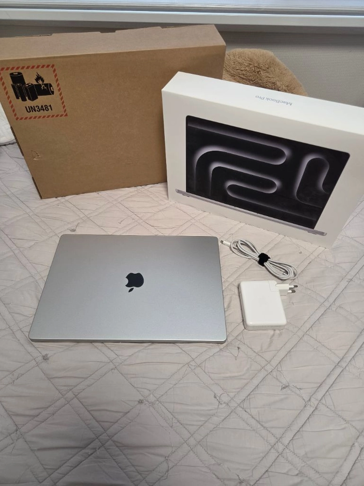맥북프로 M4 max 16인치 36GB RAM 1TB SSD 실버 판매합니다 - 안심되는 중고거래