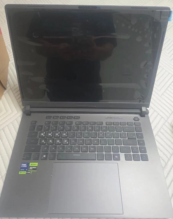 ASUS ROG Strix G615L 게이밍 노트북 이미지