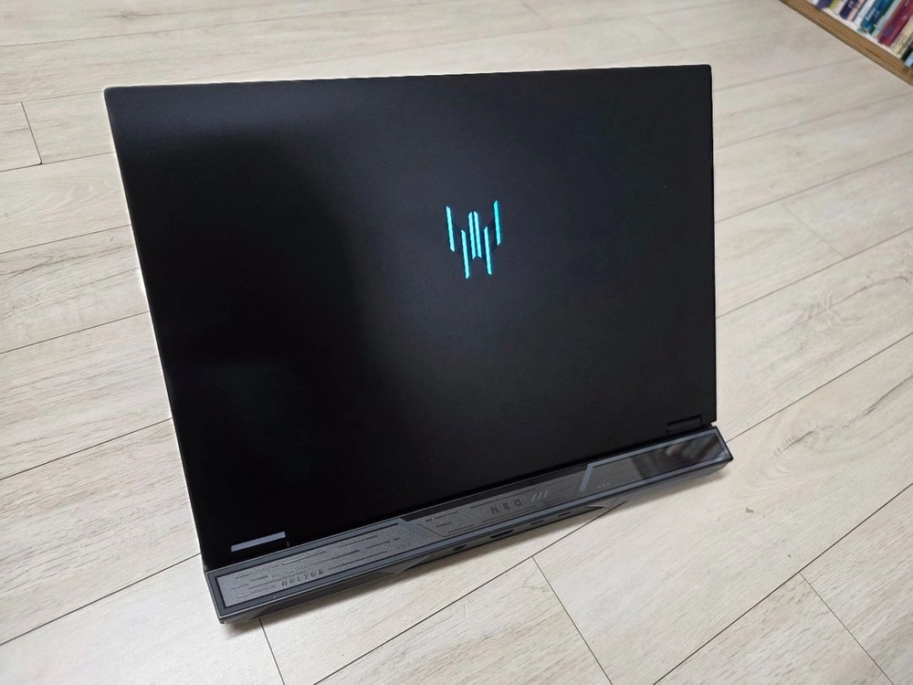 헬리오스 네오 16 ai 275hx 5070ti 게이밍노트북 이미지