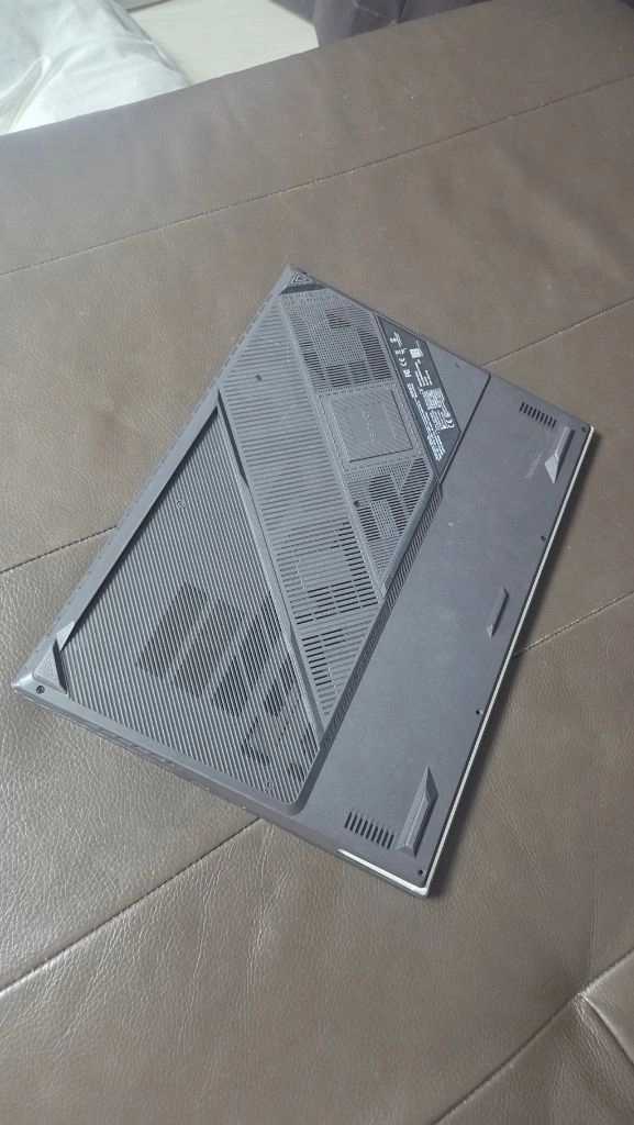 Asus 게이밍 노트북 Rtx4080 i9-14900hx Ssd1tb 고성능 쿨매 18인치 G18 G814JZ 이미지