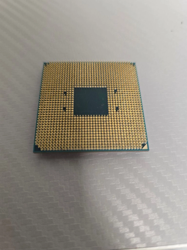 라이젠 2400g CPU 이미지