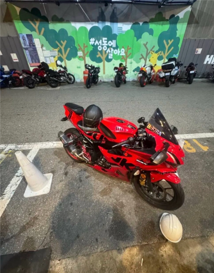 스즈키 gsxr125 (클러치디스크 터짐)정품요시무라 구변완료된차 대차봅니다 - 안심되는 중고거래