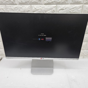 LG 24인치 LED 모니터 입니다 이미지
