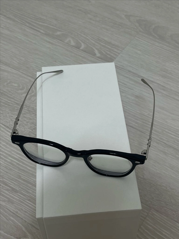 젠틀몬스터 롭 01 블랙 안경 풀박스 이미지