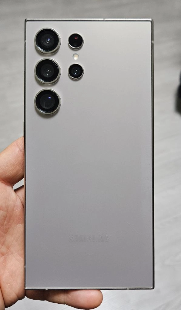 갤럭시 S24울트라 그레이 256GB 싸게 팝니다. 이미지