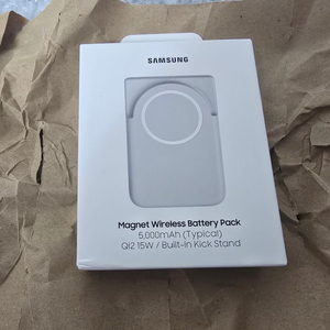 (미개봉새상품)삼성 맥세이프 마그넷 보조배터리 대용량 초고속충전 (5,000mAh 유선25W 무선15W)팝니다 이미지
