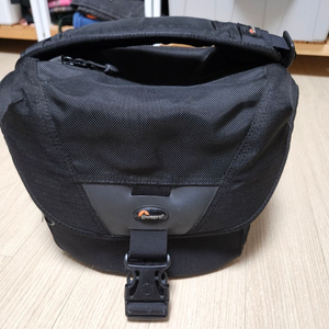 로우프로 스텔스리포터 D200AW 이미지