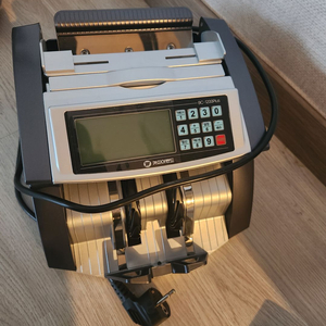 지폐계수기 돈세는 기계 팝니다. BC1200plus 이미지