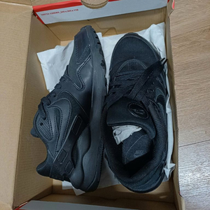 [나이키] LD 빅토리 여성 올블랙 운동화 이미지