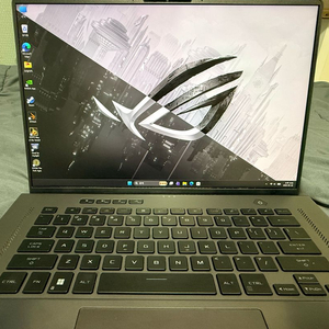 ASUS ROG 제피러스 G16 4060팝니다! 이미지