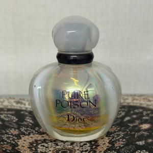 디올 퓨어 쁘아종 오 드 퍼퓸 30ml (정품) 이미지