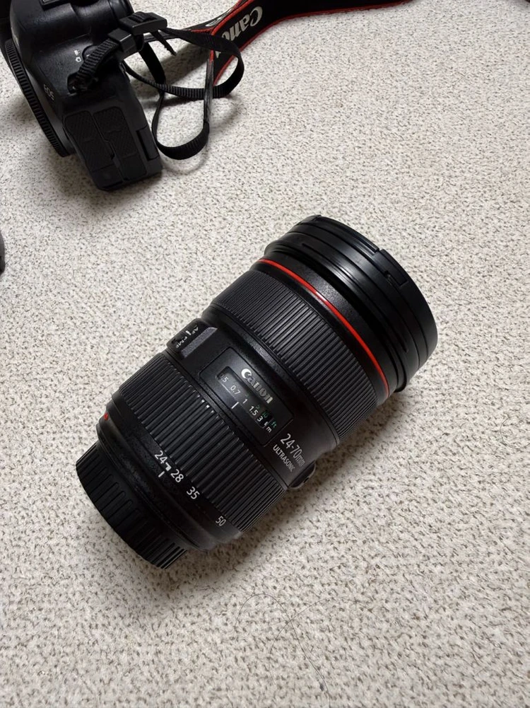캐논 EF 24-70mm F2.8L II USM (신계륵) + EF-EOS R 어댑터 판매합니다 이미지