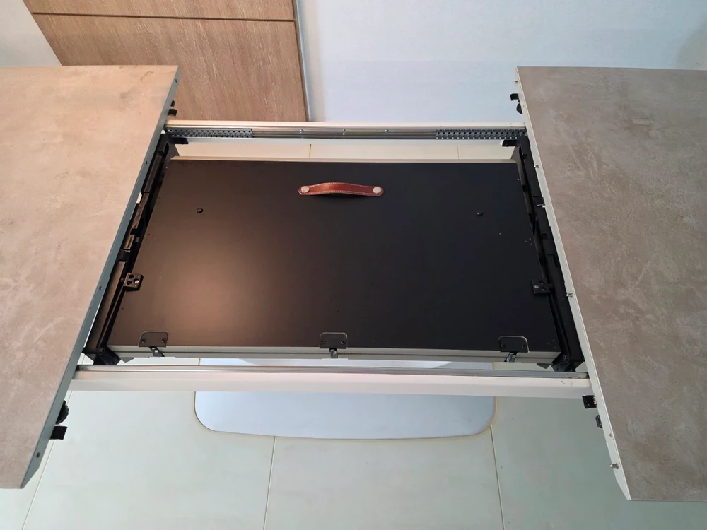 BOCONCEPT의 Alicante table 이미지