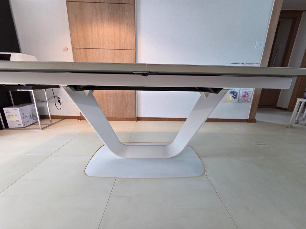 BOCONCEPT의 Alicante table 이미지