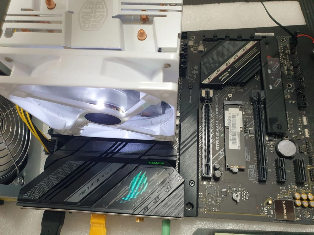 i9-10900K ASUS STRIX B560-F GAMING WIFI 쿨러마스터 이미지