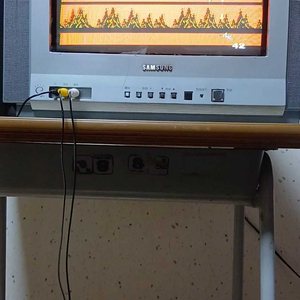삼성 15인치 브라운관 tv 건콘가능 완전평면 텔레비젼 이미지