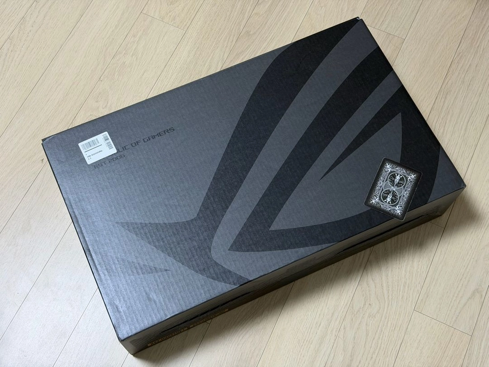 (네고 환영)ROG 제피러스 G16 (2025년) 5070Ti 플래티넘 화이트 이미지