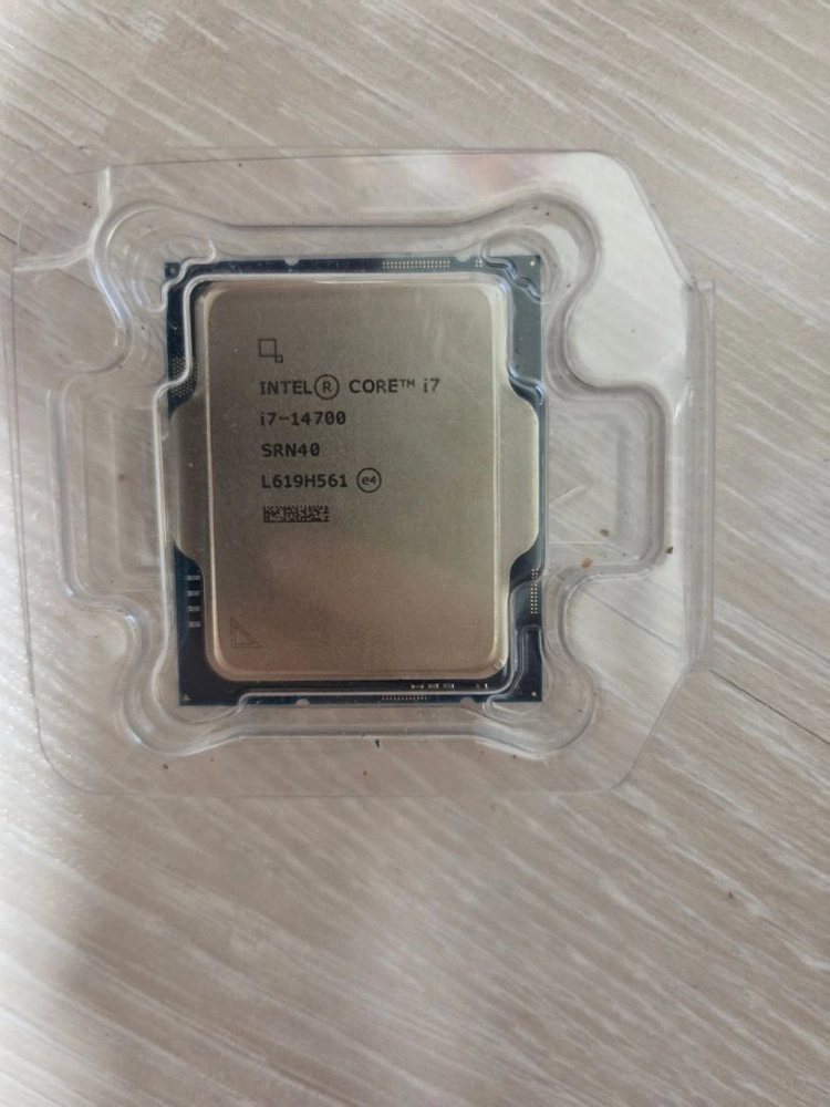 i7 14700 싸게 처분합니다 - 안심되는 중고거래
