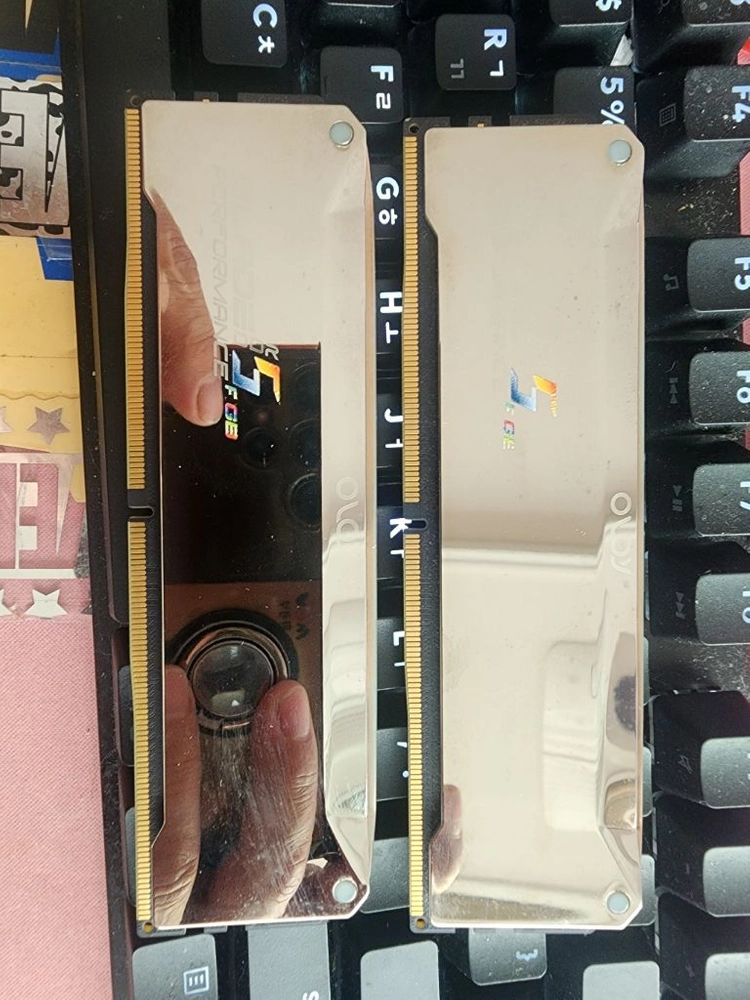 부품각개 oloy ddr5 램 32gb,p41 2tb ssd,슈퍼플라워 1000w 파워 이미지