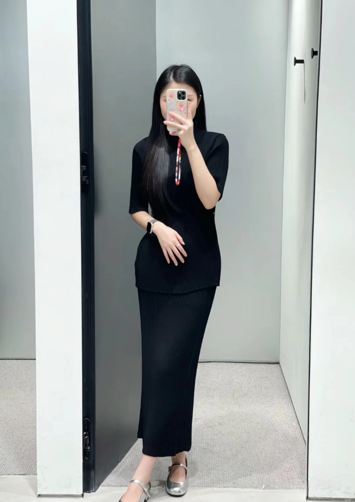 이세이미야케 해칭 탑 &스커트 블랙 세트,플리츠플리즈 ~ 이미지