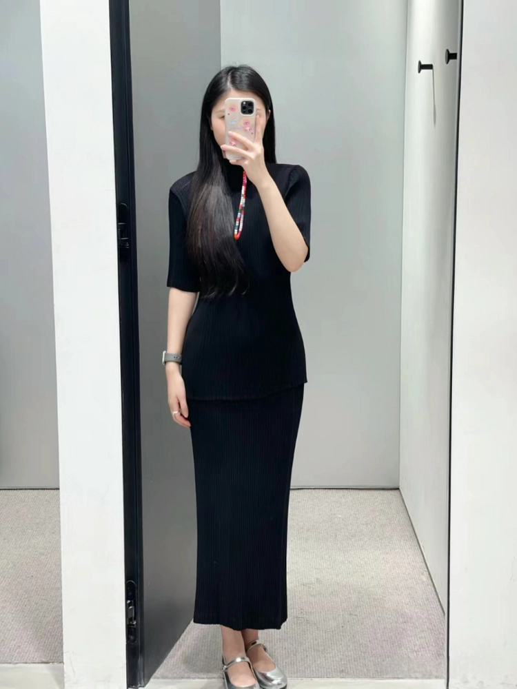 이세이미야케 해칭 탑 &스커트 블랙 세트,플리츠플리즈 ~ 이미지