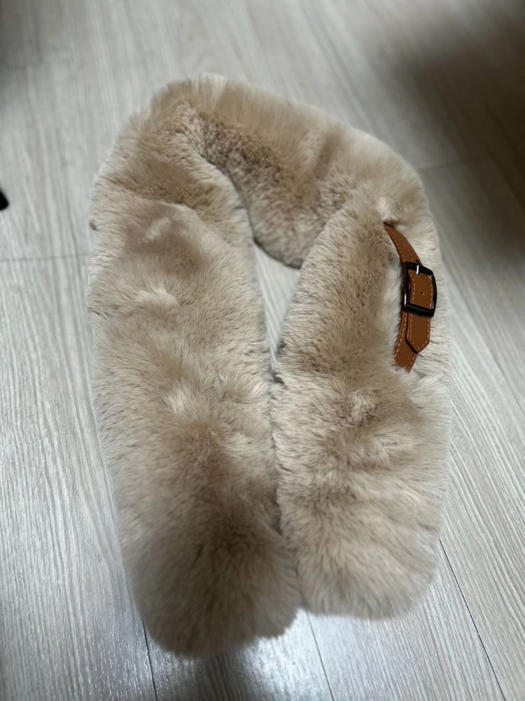 퍼 목도리 이미지