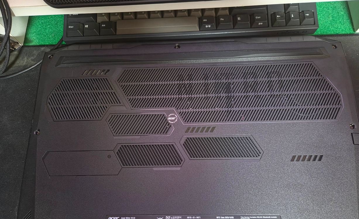 에이서 니트로 18 라이젠 ai7-350 32gb 1tb rtx5070 이미지
