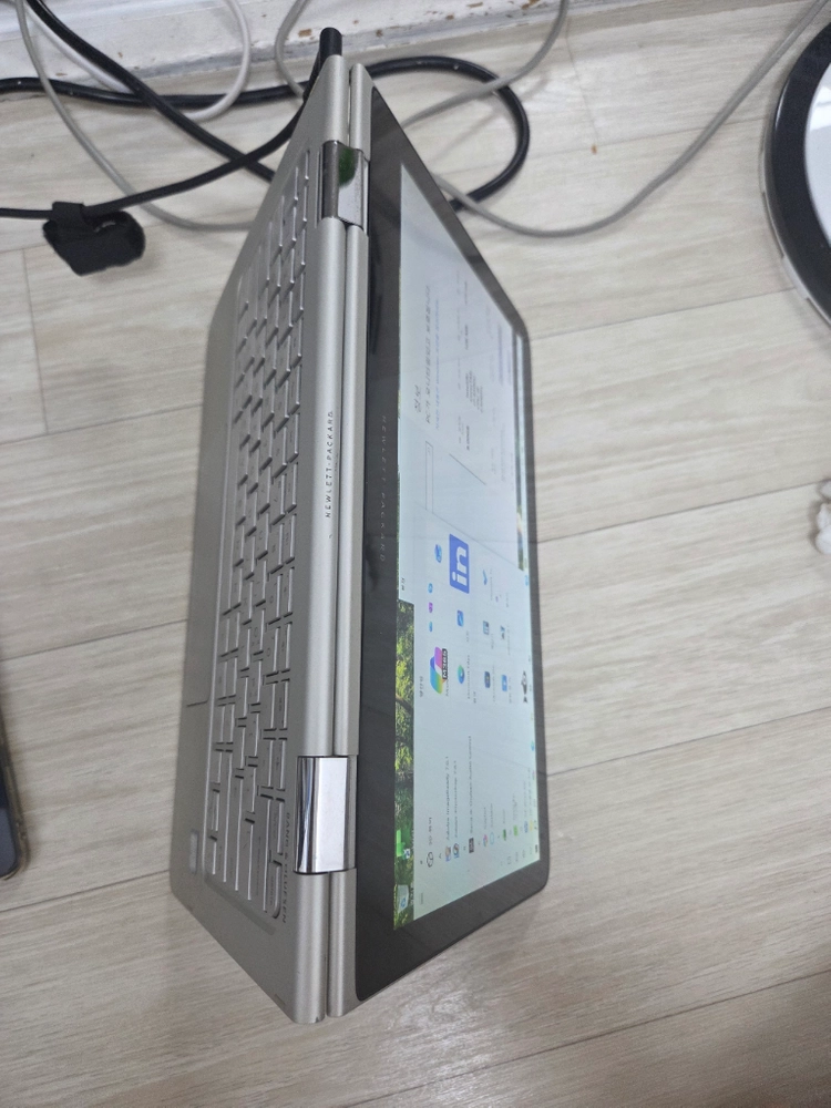 터치스크린 360도 회전 13인치 hp 노트북 이미지